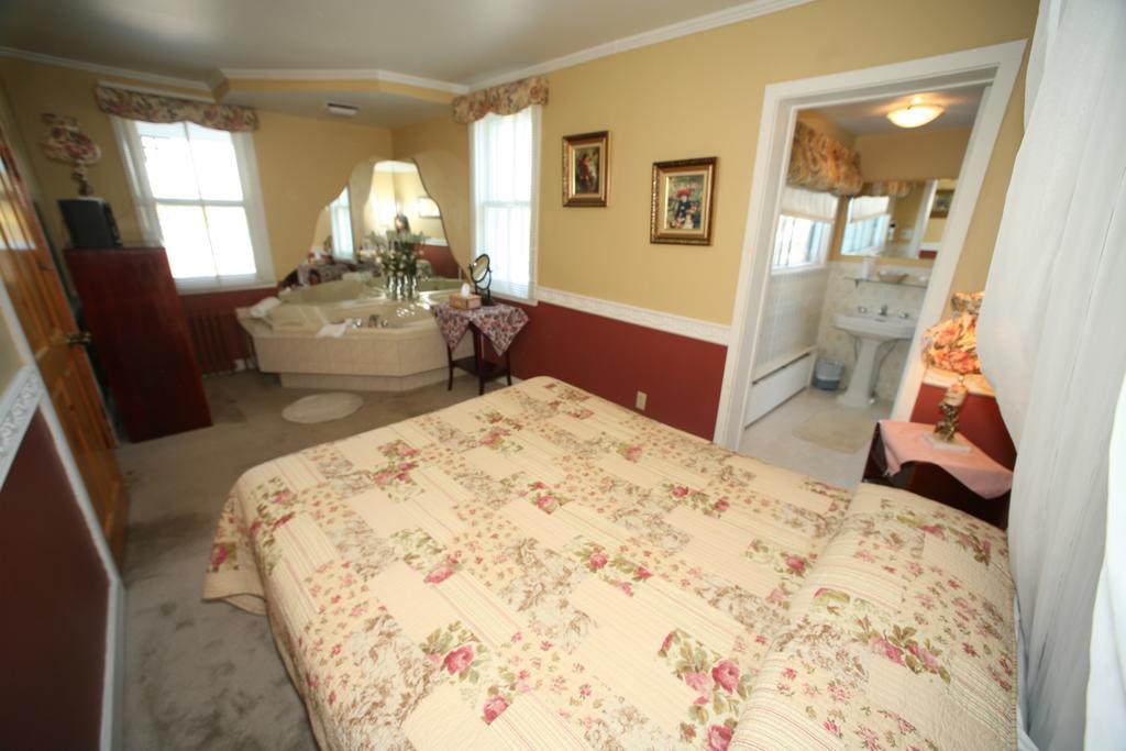 Restaurant Auberge Chez Girard Sainte-Agathe-des-Monts Room photo
